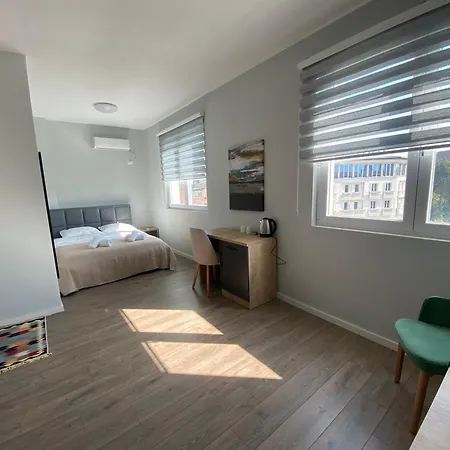Avenue 02 Aparthotel *
